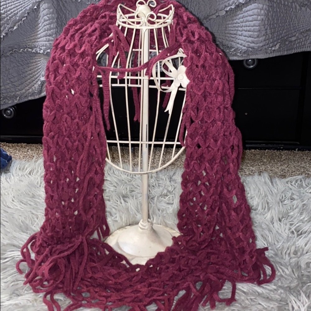 Tasseled infinity scarf!